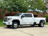 Used 2022 GMC Sierra 3500 Denali image 2