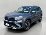 New 2024 Volkswagen Taos SE image 3