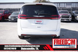 New 2025 Chrysler Pacifica Select image 4