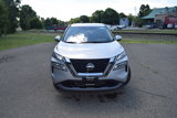 Used 2022 Nissan Rogue SV image 2