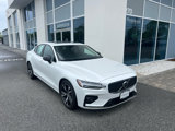 Used 2024 Volvo S60 B5 Core image 2