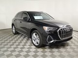 Used 2024 Audi Q3 2.0T Premium Plus image 4