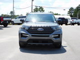 Used 2022 Ford Explorer XLT w/ Equipment Group 202A image 3
