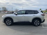 Used 2021 Nissan Rogue SV image 5