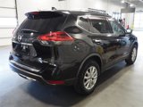 Used 2018 Nissan Rogue SV image 4