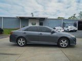 Used 2014 Toyota Camry SE image 3