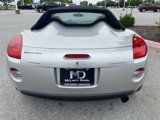 Used 2006 Pontiac Solstice Convertible w/ Premium Package image 4