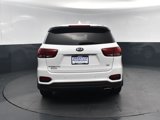 Used 2019 Kia Sorento LX w/ LX Convenience Package image 4