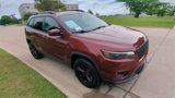 Used 2019 Jeep Cherokee Latitude Plus image 2