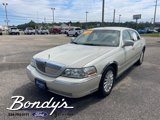 Used 2005 Lincoln Town Car Signature image 3