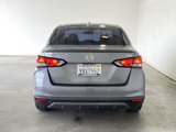 Used 2022 Nissan Versa SR image 3