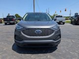 Certified 2024 Ford Edge SE image 3