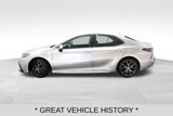 Used 2021 Toyota Camry SE image 4