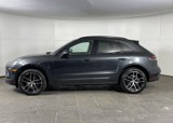Certified 2022 Porsche Macan image 2