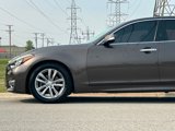 Used 2017 INFINITI Q70 3.7 image 3