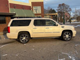Used 2011 Cadillac Escalade ESV Luxury image 5