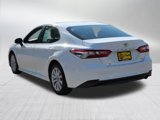 Used 2018 Toyota Camry LE image 5
