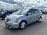 Used 2014 Chrysler Town & Country Touring image 2