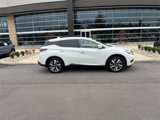 Used 2017 Nissan Murano Platinum w/ Platinum Technology Package image 2