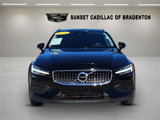 Used 2020 Volvo V60 T5 Cross Country image 2