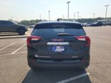 Used 2023 GMC Terrain SLE w/ Driver Convenience Package image 4