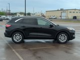 Used 2020 Ford Escape SE image 2
