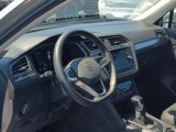 Used 2022 Volkswagen Tiguan SE w/ Panoramic Sunroof Package image 2