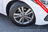 Used 2018 Hyundai Elantra SEL image 2