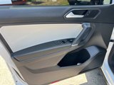 Used 2018 Volkswagen Tiguan SE image 4
