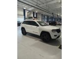 Used 2020 Jeep Grand Cherokee Laredo image 3