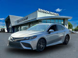 Used 2022 Toyota Camry SE image 2