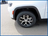 New 2025 Jeep Grand Cherokee Limited image 4