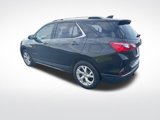 Used 2018 Chevrolet Equinox Premier image 3