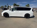 Certified 2022 Chrysler Pacifica Touring-L image 2