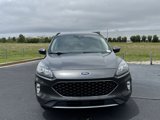 Used 2020 Ford Escape Titanium image 3