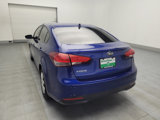 Used 2017 Kia Forte LX image 5
