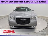 Certified 2018 Chrysler 300 Limited w/ Safetytec Plus Group image 2