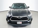 Used 2021 Toyota Highlander XLE image 2