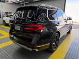Used 2025 BMW X7 xDrive40i w/ Parking Assistance Package image 4