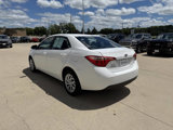 Used 2018 Toyota Corolla LE image 3