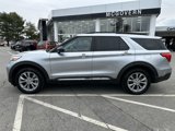 Used 2023 Ford Explorer XLT image 2