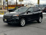 Used 2017 Jeep Cherokee Limited image 3
