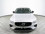 Certified 2025 Volvo S60 B5 Core image 2
