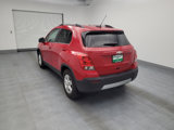 Used 2015 Chevrolet Trax LT w/ LT Sun and Sound Package image 5