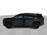 New 2025 Chevrolet Traverse LT image 5