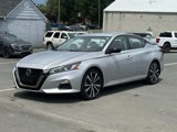 Used 2022 Nissan Altima 2.5 SR image 2