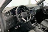Used 2022 Volkswagen Tiguan SEL R-Line image 2