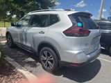 Used 2018 Nissan Rogue SL image 2