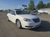 Used 2014 Chrysler 200 Limited image 3