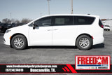 New 2025 Chrysler Pacifica Select image 2